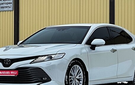 Toyota Camry, 2020 год, 3 450 000 рублей, 2 фотография