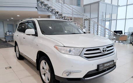 Toyota Highlander III, 2012 год, 1 750 000 рублей, 3 фотография