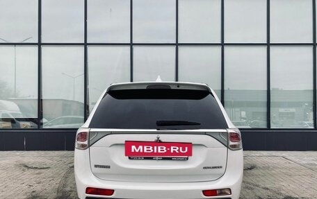 Mitsubishi Outlander III рестайлинг 3, 2012 год, 1 592 000 рублей, 4 фотография