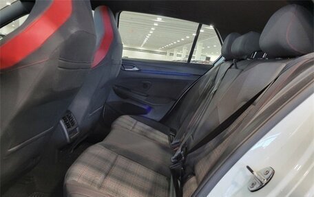 Volkswagen Golf GTI, 2022 год, 3 551 904 рублей, 20 фотография