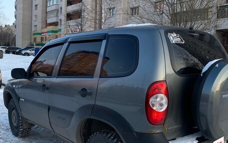 Chevrolet Niva I рестайлинг, 2011 год, 465 000 рублей, 6 фотография