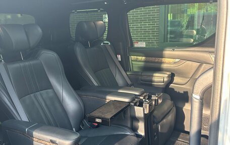 Toyota Alphard III, 2021 год, 5 200 000 рублей, 17 фотография