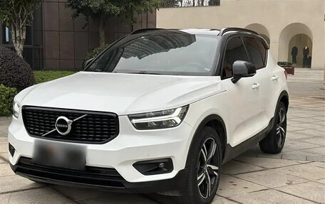 Volvo XC40 I, 2022 год, 2 200 000 рублей, 1 фотография