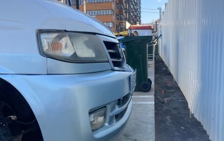 Mazda Bongo Friendee i рестайлинг, 2003 год, 550 000 рублей, 12 фотография