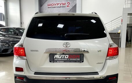 Toyota Highlander III, 2011 год, 2 187 000 рублей, 8 фотография