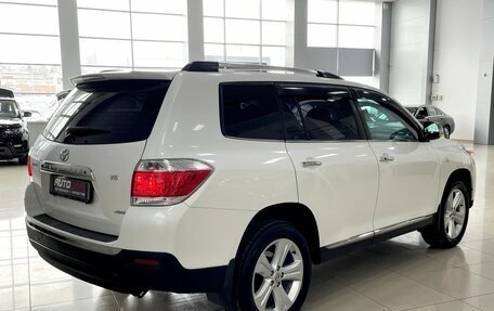 Toyota Highlander III, 2011 год, 2 187 000 рублей, 10 фотография