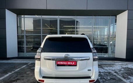 Toyota Land Cruiser Prado 150 рестайлинг 2, 2017 год, 4 900 000 рублей, 8 фотография