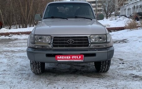 Toyota Land Cruiser 80 рестайлинг, 1996 год, 1 600 000 рублей, 2 фотография