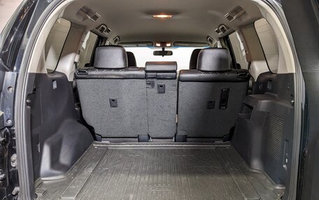 Toyota Land Cruiser Prado 150 рестайлинг 2, 2018 год, 5 250 000 рублей, 18 фотография