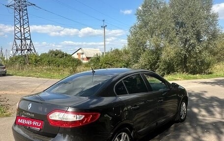 Renault Fluence I, 2010 год, 600 000 рублей, 2 фотография