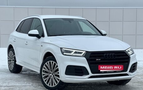 Audi Q5, 2018 год, 3 270 000 рублей, 2 фотография