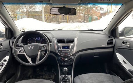 Hyundai Solaris II рестайлинг, 2016 год, 966 000 рублей, 10 фотография