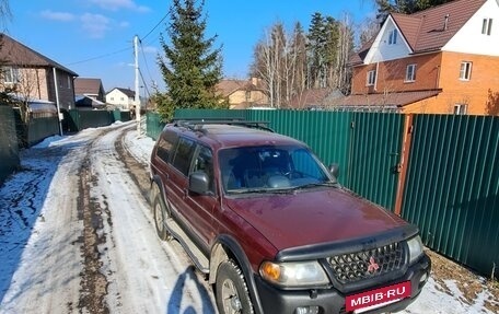 Mitsubishi Pajero Sport II рестайлинг, 2000 год, 800 000 рублей, 4 фотография