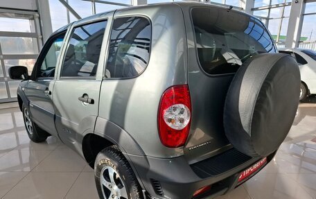 Chevrolet Niva I рестайлинг, 2017 год, 679 000 рублей, 6 фотография