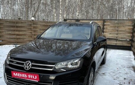 Volkswagen Touareg III, 2010 год, 2 430 000 рублей, 2 фотография