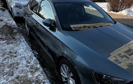 Skoda Superb III рестайлинг, 2018 год, 2 490 000 рублей, 3 фотография