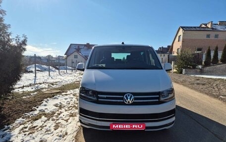 Volkswagen Multivan T6 рестайлинг, 2019 год, 4 950 000 рублей, 4 фотография