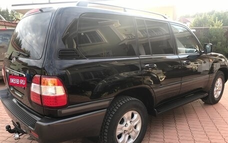 Toyota Land Cruiser 100 рестайлинг 2, 2007 год, 2 900 000 рублей, 4 фотография