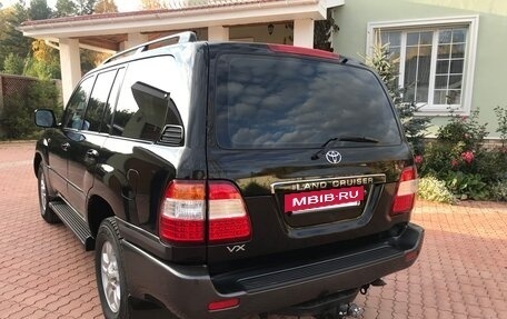 Toyota Land Cruiser 100 рестайлинг 2, 2007 год, 2 900 000 рублей, 3 фотография