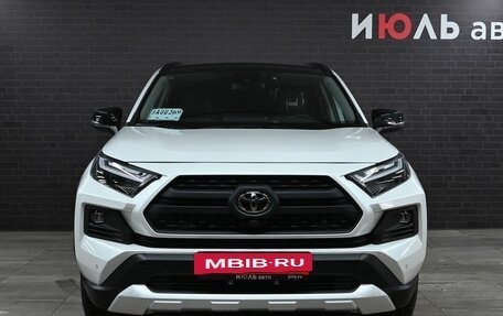 Toyota RAV4, 2024 год, 4 840 000 рублей, 2 фотография