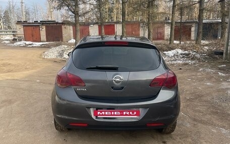 Opel Astra J, 2011 год, 700 000 рублей, 4 фотография