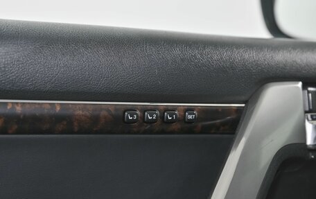 Toyota Land Cruiser 200, 2012 год, 3 702 000 рублей, 24 фотография