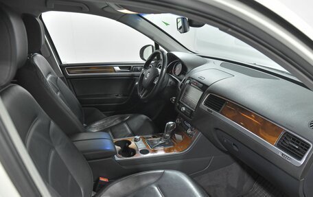 Volkswagen Touareg III, 2010 год, 1 690 000 рублей, 17 фотография