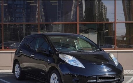 Nissan Leaf I, 2016 год, 1 050 000 рублей, 1 фотография