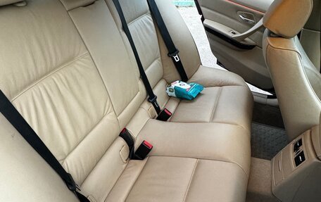 BMW 3 серия, 2005 год, 1 170 000 рублей, 13 фотография