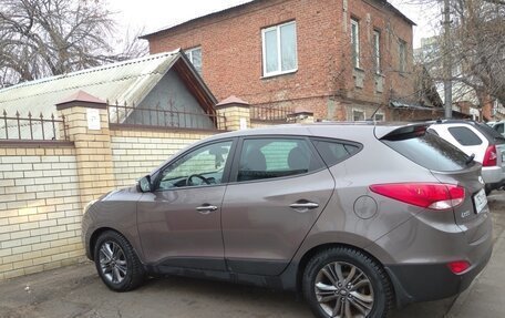 Hyundai ix35 I рестайлинг, 2014 год, 1 600 000 рублей, 2 фотография