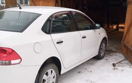 Volkswagen Polo VI (EU Market), 2012 год, 800 000 рублей, 2 фотография