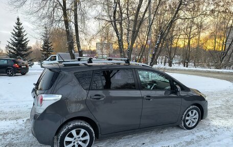 Toyota Verso I, 2014 год, 1 400 000 рублей, 8 фотография