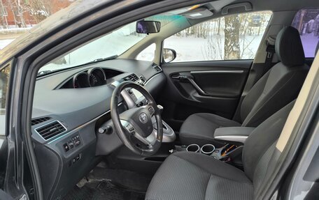 Toyota Verso I, 2014 год, 1 400 000 рублей, 25 фотография