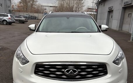 Infiniti FX II, 2011 год, 2 550 000 рублей, 1 фотография