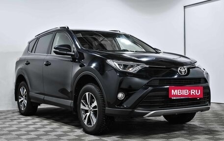 Toyota RAV4, 2018 год, 2 372 000 рублей, 4 фотография