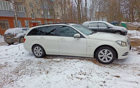 Mercedes-Benz C-Класс, 2011 год, 1 890 000 рублей, 2 фотография