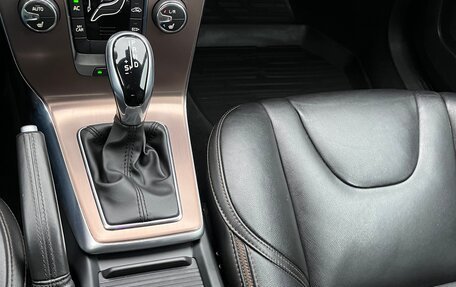 Volvo V40 Cross Country I, 2017 год, 1 350 000 рублей, 5 фотография