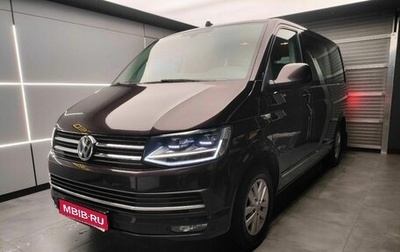 Volkswagen Caravelle T6 рестайлинг, 2017 год, 3 328 000 рублей, 1 фотография