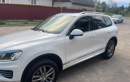 Volkswagen Touareg III, 2017 год, 3 550 000 рублей, 4 фотография