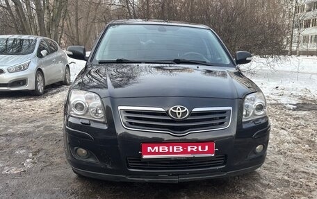 Toyota Avensis III рестайлинг, 2006 год, 740 000 рублей, 1 фотография