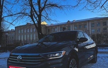 Volkswagen Jetta VII, 2018 год, 1 800 000 рублей, 1 фотография