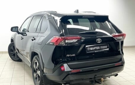 Toyota RAV4, 2021 год, 4 250 000 рублей, 6 фотография
