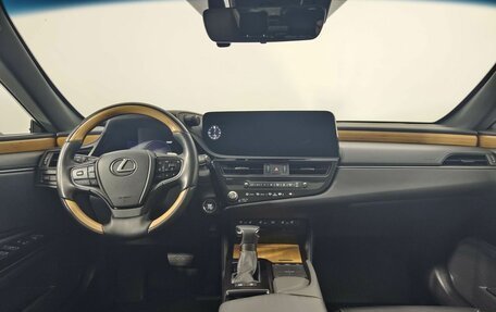 Lexus ES VII, 2021 год, 4 750 000 рублей, 12 фотография