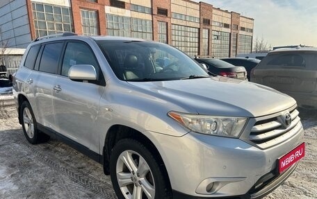 Toyota Highlander III, 2011 год, 1 789 000 рублей, 1 фотография