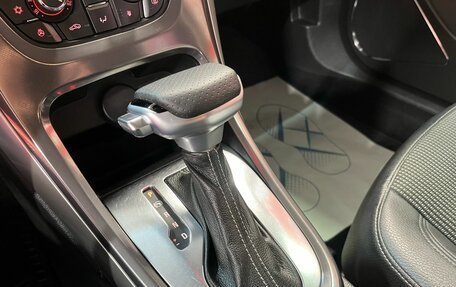 Opel Astra J, 2011 год, 940 000 рублей, 18 фотография