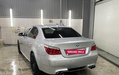 BMW 5 серия, 2009 год, 1 700 000 рублей, 2 фотография