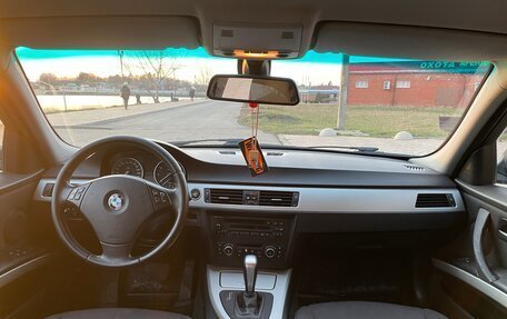 BMW 3 серия, 2009 год, 970 000 рублей, 9 фотография