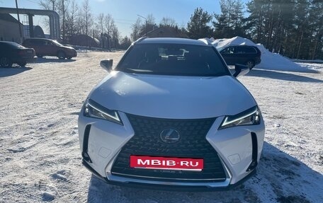 Lexus UX I, 2020 год, 3 550 000 рублей, 6 фотография