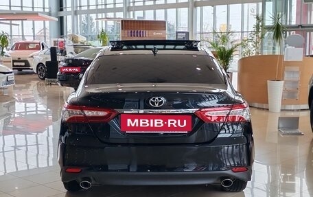 Toyota Camry, 2022 год, 3 695 000 рублей, 5 фотография