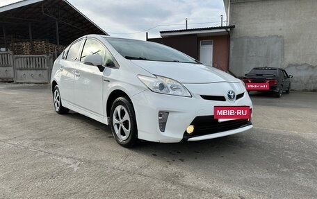 Toyota Prius, 2013 год, 1 435 000 рублей, 2 фотография